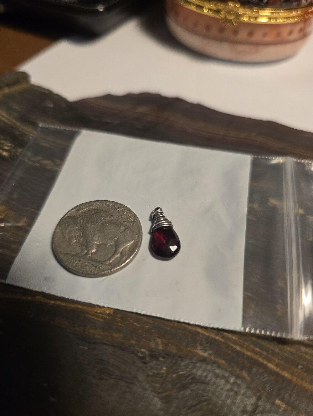 Sterling silver Wire-Wrapped Red Teardrop Cut Red Garnett 3 Ct